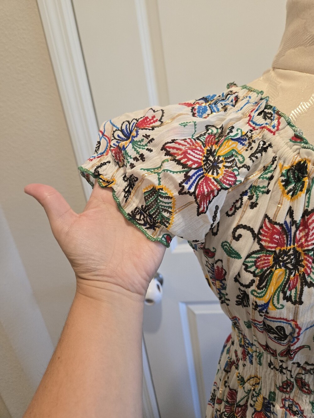 Me 2 Magic NWT Bohemian Dress With Floral Print, Size M - Picture 7 of 14